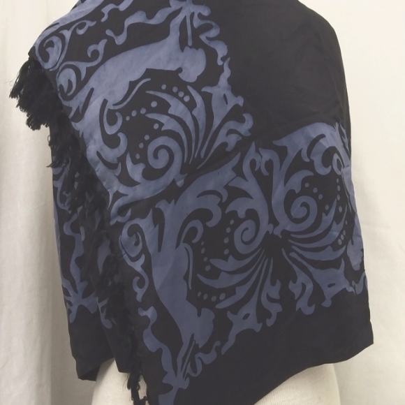 Paul Gaugin, 100% Silk  Scarf. - Picture 3 of 9